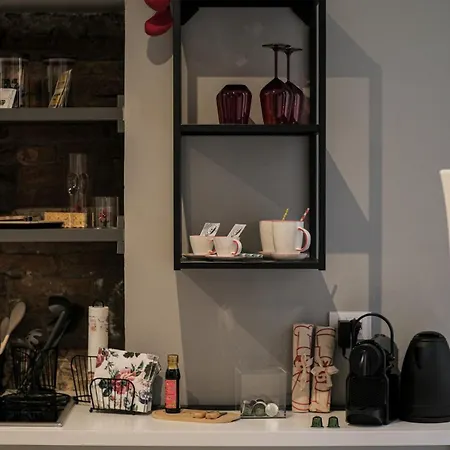 Moss & Stone - 3 Min Walk To Piazza Vittoria アパート