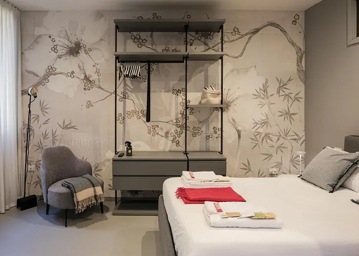 Moss & Stone - 3 Min Walk To Piazza Vittoria アパート *